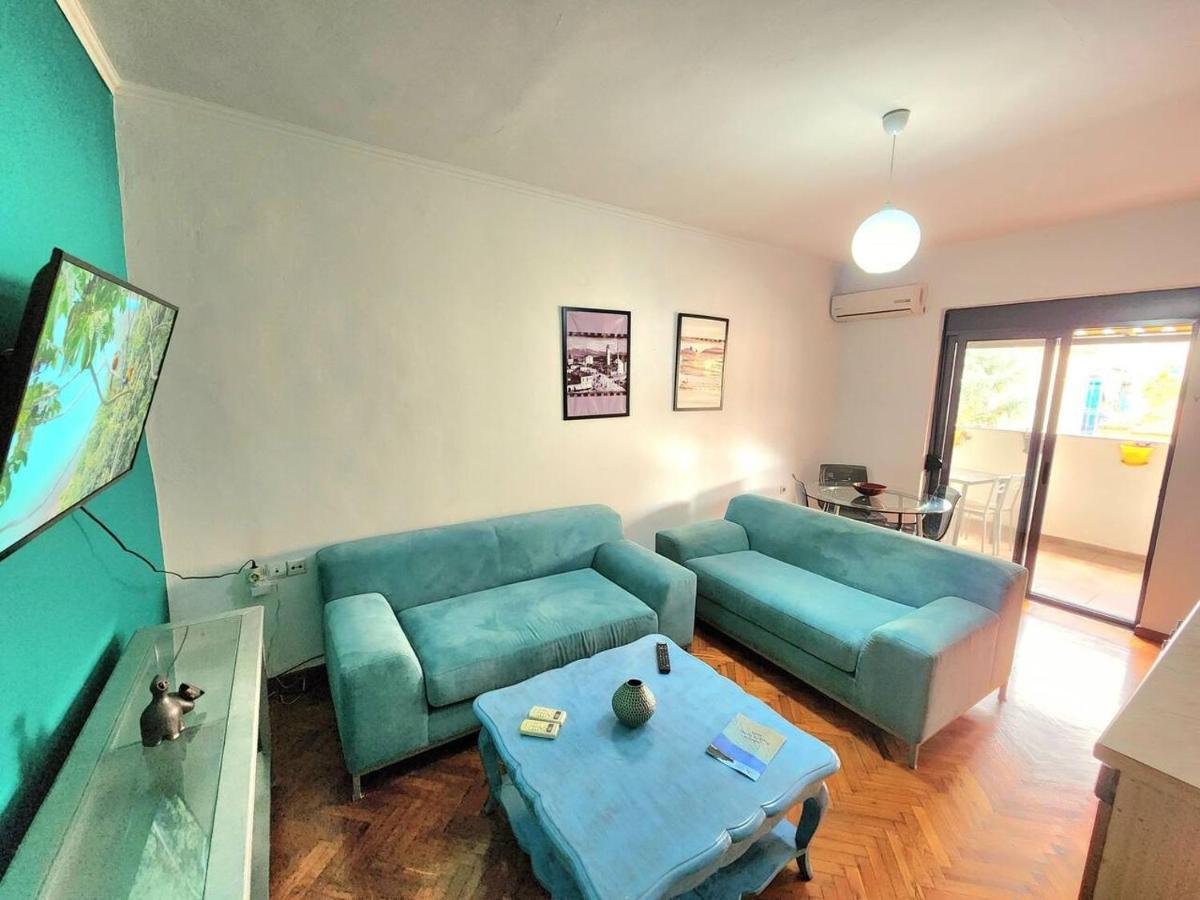 Turqoise Flat In City Center With 24H Self Check In Tirana Kültér fotó